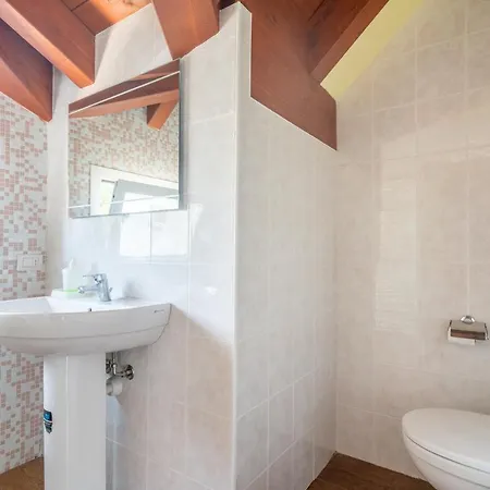 Graziosa Mansarda Open Space Apartment Sanremo